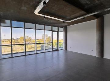 Oficina comercial · 70m² · Moderna Oficina de 70 M3 con Amplia Terraza Vista a Autopista