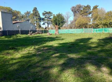 Terreno · 1750m² · Terreno en Grand Bourg