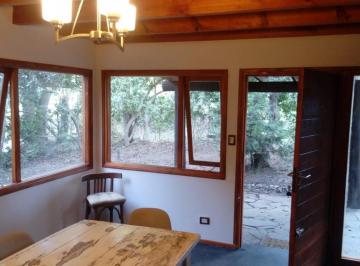 Casa · 80m² · 3 Ambientes · Cabaña en Venta - 2 Dorm. 2 Baños - 270 m² - Villa La Angostura