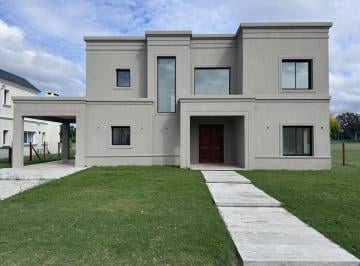 Casa de 6 ambientes, Pilar · Casa en Venta en Chateau Pilar