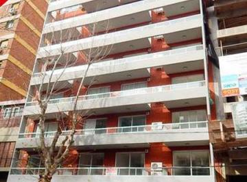 Garage · 10m² · 1 Cochera · Venta Cochera Fija en Edificio Moderno en Belgrano - Oportunidad - Apto Credito Hipotecario