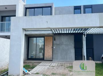 Casa · 160m² · 5 Ambientes · 1 Cochera · Duplex en Prados de Manantiales - 3 Dor a Estrenar!