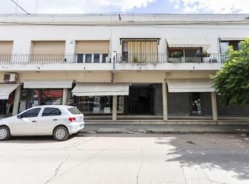 HOG-HOG-1193_2 · Dpto Centrico 2 Dorm con Patio.