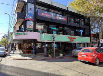 Local comercial · 106m² · Local en Esquina Zona Universidad de Moron