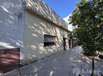 Casa · 300m² · 6 Ambientes · 2 Cocheras · Venta Casa en Mataderos 3 Viviendas Lote de 9,94 X 43