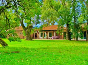 Quinta vacacional de 6 ambientes, Pilar · Espectacular Predio en Villa Rosa de 16000 m² con Chalet