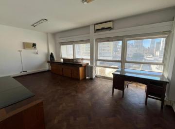Imagen 1 - Amplia oficina en Galería Rosario con recepción y baño privado. Ideal para tu negocio. - · Amplia Oficina en Galería Rosario con Recepción y Baño Privado. Ideal Para Tu Negocio.