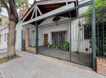 Casa · 105m² · 4 Ambientes · 1 Cochera · Venta Casa 4 Ambientes Mataderos Lote Propio