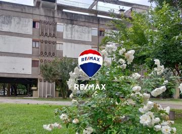 Departamento · 64m² · 4 Ambientes · 1 Cochera · Departamento 3 Dorm. Venta Zona Terminal