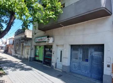 Casa · 250m² · 6 Ambientes · 1 Cochera · Venta Local + Depósito + Dpto Pa S/ Av Fdo Zuviria