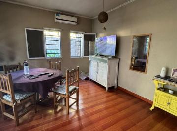 Casa de 5 ambientes, Lomas de Zamora · Casa en Alquiler. Banfield