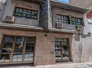 Casa · 418m² · 16 Ambientes · 1 Cochera · Casa en Venta Uso Comercial Y/o Profesional