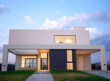 Casa · 171m² · 5 Ambientes · 1 Cochera · Casa en Venta Magallanes Pueblos del Plata