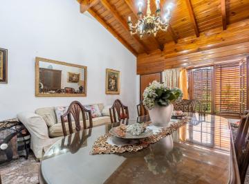 Casa · 210m² · 4 Ambientes · 1 Cochera · Venta Casa 4 Amb en Ciudadela Jardín y Pileta