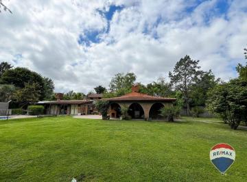 Casa · 111m² · 3 Ambientes · 2 Cocheras · Casa 3 Ambientes en Venta La Union