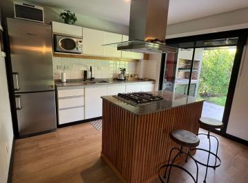 Casa · 135m² · 5 Ambientes · 1 Cochera · Casa en Venta en Barrio Privado 5 Ambientes