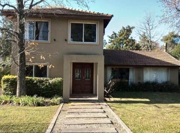 Casa · 214m² · 4 Ambientes · 2 Cocheras · Venta Casa 4 Amb C/ Dep Country Club Los Cardales