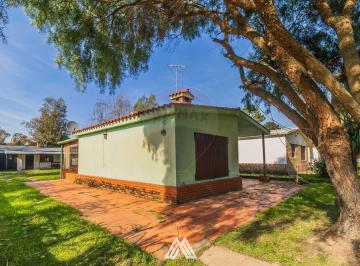 Casa · 90m² · 5 Ambientes · 1 Cochera · Venta Casa 2 Dorm. con Renta en San Luis
