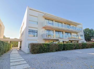 Oficina comercial · 45m² · 1 Cochera · Venta Apartamento Vivienda U Oficina 1 Dorm