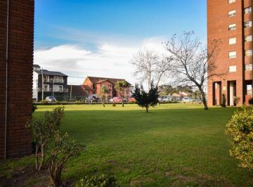 Departamento · 78m² · 4 Ambientes · 1 Cochera · Venta Depto 4 Amb C/ Balcon y Espacio de Cochera
