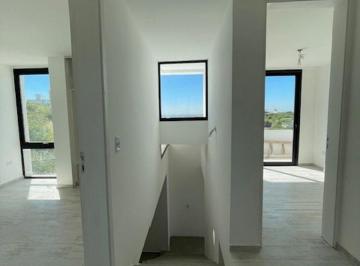 Casa · 121m² · 4 Ambientes · 2 Cocheras · Cuesta Colorada Duplex 3 Dormi a Estrenar Premium