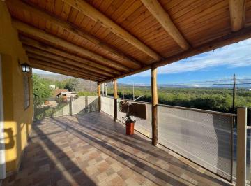 Casa · 215m² · 6 Ambientes · 2 Deptos + 2 Locales en Venta Los Cocos/s. Esteban
