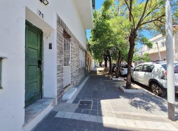 PH · 69m² · 4 Ambientes · PH 4 Ambientes en Venta Piñeyro Avellaneda Patio