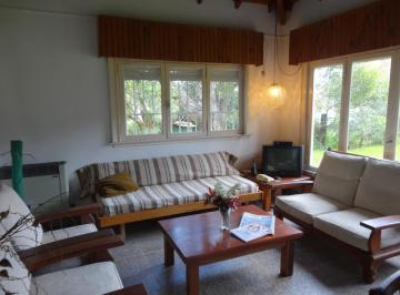 Casa · 145m² · 4 Ambientes · 2 Cocheras · Casa en Venta - 3 Dorm. 2 Baños 2 Cocheras - 760 m² - Costa del Este