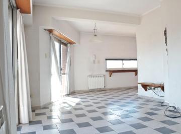 Departamento · 70m² · 3 Ambientes · 1 Cochera · Departamento en Venta - 2 Dorm. 2 Baños - Cochera - 82 m² - Monte Grande, Echeverría