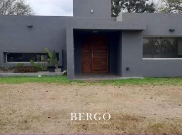 Casa · 250m² · 5 Ambientes · 2 Cocheras · Venta - Casa 3 Dorm. 3 Baños - Fincas del Sur II