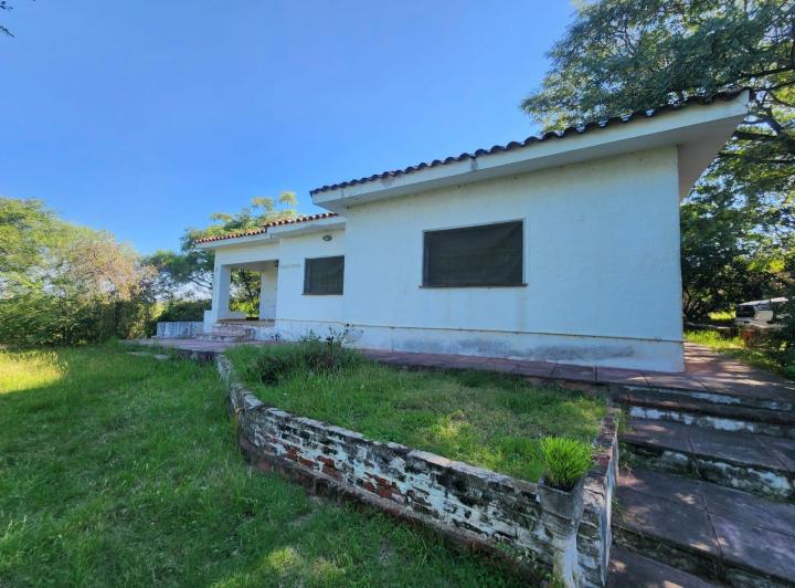 Casa · 221m² · 5 Ambientes · 1 Cochera
