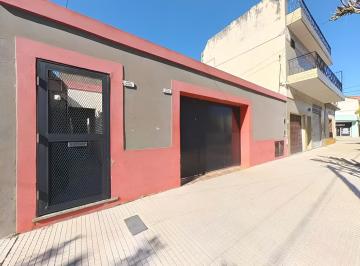 Casa de 6 ambientes, Villa Lugano · Multifamiliar Dos PH en Block a 4 Cuadras de Chilavert y 3 de Av Cruz