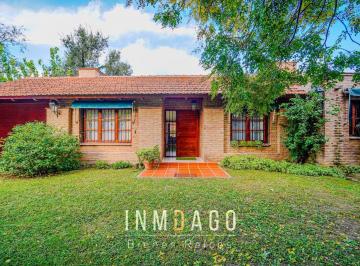 Casa · 129m² · 4 Ambientes · 1 Cochera · Casa de 3 Dorm. en Venta - Arguello