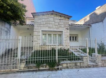 Casa de 6 ambientes, Córdoba · Venta Casa 3 Dorm. - Barrio Nueva Córdoba