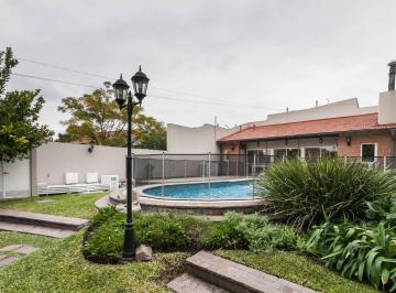 Casa · 307m² · 5 Ambientes · 3 Cocheras · Venta Casa en Lomas de Zamora Apta Credito