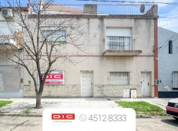 Casa · 249m² · 7 Ambientes · Casa 6 Dorm. Venta - Carapachay