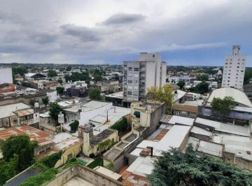 Departamento · 79m² · 4 Ambientes · Venta Departamento Necochea Zona Centro de 82 m²