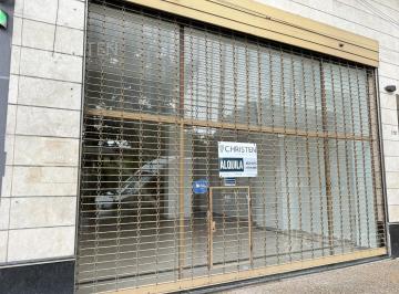 frente · Local en Alquiler
