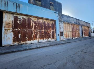Garage · 712m² · Galpón en Venta