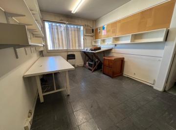 Oficina comercial de 2 ambientes, Balvanera · Oficina en Venta en Balvanera, 2 Despachos. Baño Privado.
