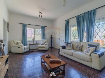 Casa · 178m² · 5 Ambientes · 3 Cocheras · Casa 3 Dorm. Patio con Piscina, Cocheras y Galpón