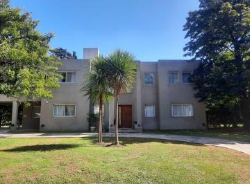 Casa · 118m² · 5 Ambientes · 1 Cochera · Venta Casa Moreno, Barrio Cerrado El Resuello