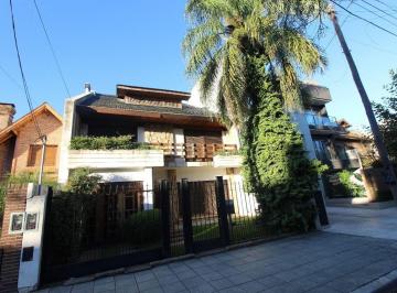 Casa de 3 ambientes, La Matanza · Chalet en Lote Propio 4 Ambientes con Cochera, Parque, Pileta y Playroom.