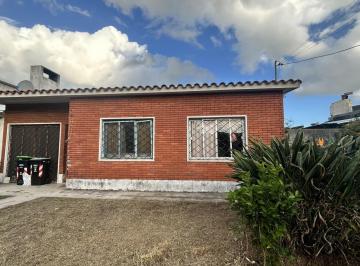 Casa · 663m² · 5 Ambientes · Venta Casa Solymar Tres Dorm.
