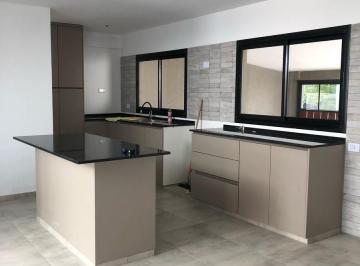 Casa · 175m² · 3 Ambientes · Casa en Venta