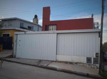 Bodega-Galpón · 350m² · 5 Ambientes · 6 Cocheras · Galpón en San Francisco