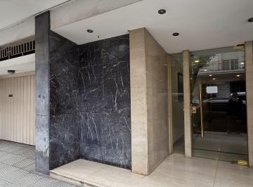 Departamento de 5 ambientes, Almagro · 5 Ambientes - Semipiso Impecable - Patio - a Pasos de Av Corrientes