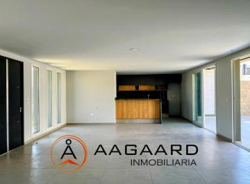 Casa · 190m² · 4 Ambientes · 2 Cocheras · Espectacular Casa en Rincones de Manantiales 3 Dorm.