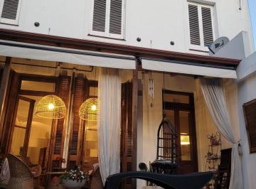PH · 180m² · 4 Ambientes · Casa en Venta - 3 Dorm. 3 Baños - 220 m² - Junín