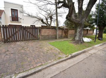 Casa · 150m² · 6 Ambientes · 1 Cochera · Casa en Alquiler y Venta